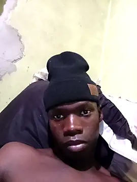 Snapshot of phumlanisanka chatting on 10/18/25, 08:53 phumlanisanka online show from 10/18/25, 08:53