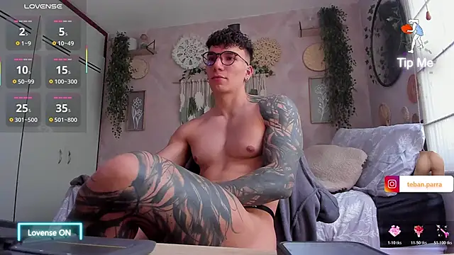 Snapshot of estebandi_do chatting on 11/14/25, 08:07 estebandi do online show from 11/14/25, 08:07