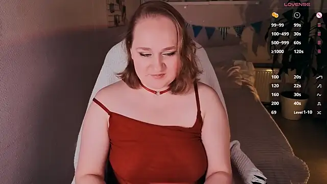 Snapshot of Kitty_Rest_ chatting on 10/07/25, 03:31 Kitty Rest online show from 10/07/25, 03:31