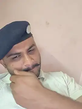 Snapshot of Frvgggghh chatting on 02/03/26, 08:19 Frvgggghh online show from 02/03/26, 08:19