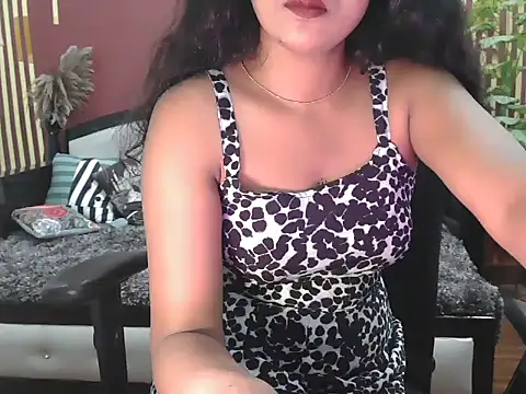 shaalu sharma online show from 10/24/25, 09:49