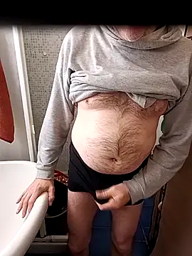 Snapshot of Franzppp chatting on 12/21/25, 01:35 Franzppp online show from 12/21/25, 01:35