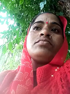 Hansini Gowda online show from 10/27/25, 06:39