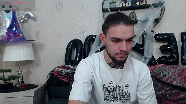 DanyelCarter online show from 10/22/25, 06:40