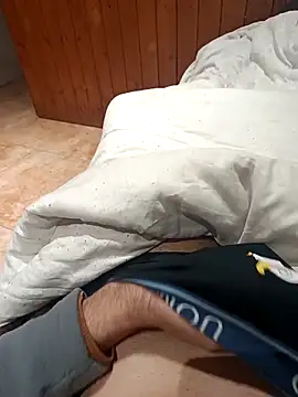 Angelmilf69 online show from 12/15/25, 04:11