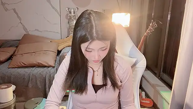 Lixinel-520 online show from 12/17/25, 01:50