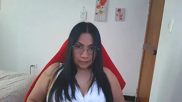 Snapshot of LissafeetHott chatting on 06/17/26, 07:48 LissafeetHott online show from 06/17/26, 07:48