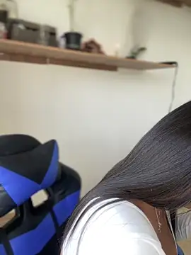 Snapshot of Elahia__marquez chatting on 09/19/25, 06:30 Elahia marquez online show from 09/19/25, 06:30