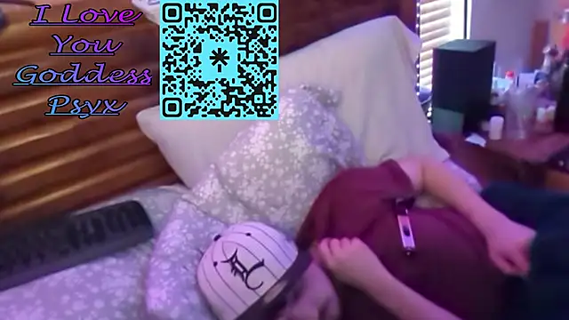 Snapshot of j_ray95 chatting on 11/08/25, 05:23 j ray95 online show from 11/08/25, 05:23