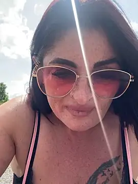 IrishmilfAnna online show from 04/25/26, 01:41
