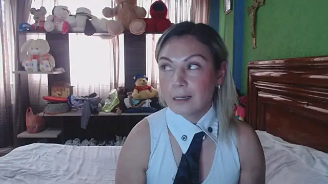  Charlize theron  online show from 12/18/25, 05:08