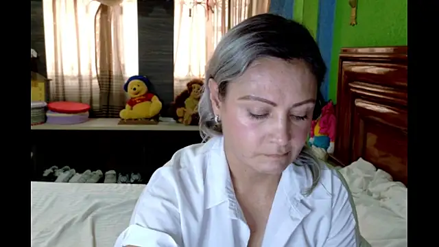  Charlize theron  online show from 05/15/26, 08:38