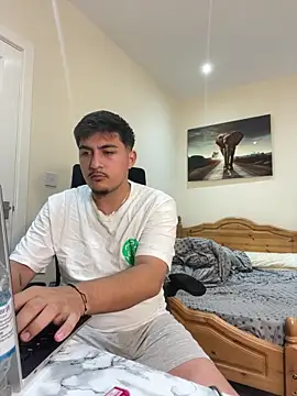 Snapshot of mixedcouplee69 chatting on 09/10/25, 07:58 mixedcouplee69 online show from 09/10/25, 07:58