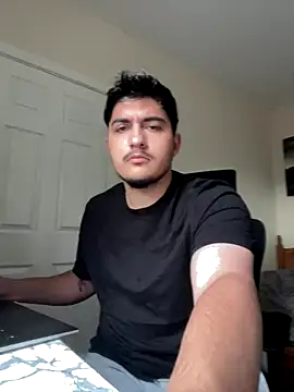 Snapshot of mixedcouplee69 chatting on 10/08/25, 07:39 mixedcouplee69 online show from 10/08/25, 07:39