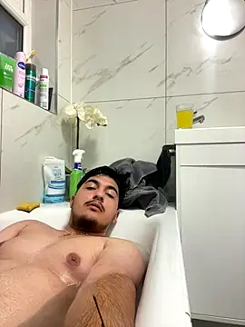 Snapshot of mixedcouplee69 chatting on 10/10/25, 05:45 mixedcouplee69 online show from 10/10/25, 05:45