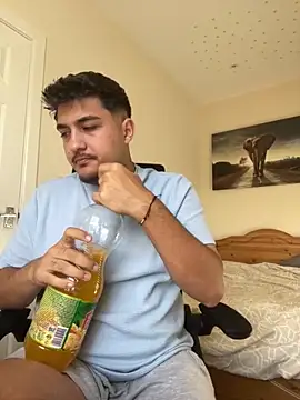 Snapshot of mixedcouplee69 chatting on 10/25/25, 11:51 mixedcouplee69 online show from 10/25/25, 11:51