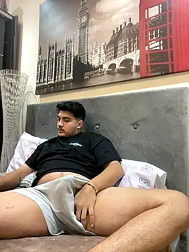 Snapshot of mixedcouplee69 chatting on 10/30/25, 09:59 mixedcouplee69 online show from 10/30/25, 09:59