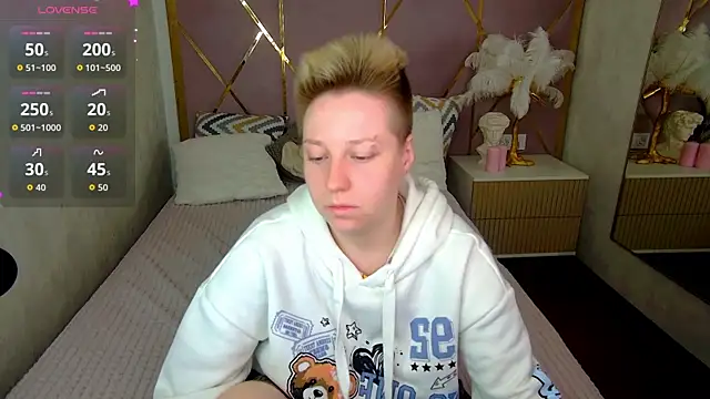 Snapshot of AlexandraGreen chatting on 09/27/25, 08:58 AlexandraGreen online show from 09/27/25, 08:58