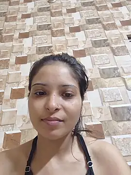 Snapshot of QUEEN-ADITI chatting on 11/20/25, 06:18 QUEEN-ADITI online show from 11/20/25, 06:18