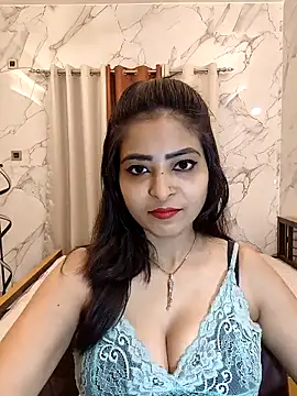 Snapshot of QUEEN-ADITI chatting on 03/07/26, 05:43 QUEEN-ADITI online show from 03/07/26, 05:43