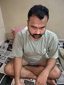 Snapshot of hahaha1319 chatting on 10/01/25, 05:19 hahaha1319 online show from 10/01/25, 05:19