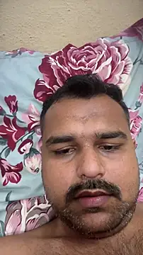 Snapshot of hahaha1319 chatting on 11/08/25, 10:30 hahaha1319 online show from 11/08/25, 10:30