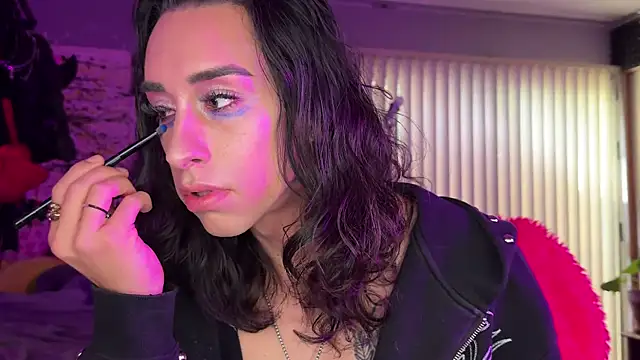 xoFrankie online show from 10/05/25, 10:51