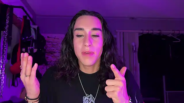 xoFrankie online show from 11/15/25, 03:04