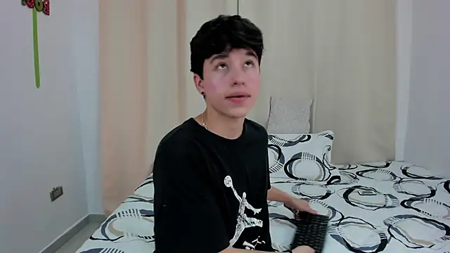 mrhot night online show from 11/17/25, 11:21