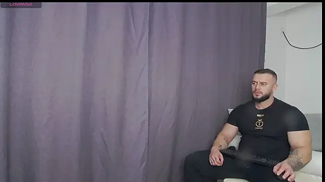 Snapshot of RickyMiami1 chatting on 02/15/26, 01:31 RickyMiami1 online show from 02/15/26, 01:31