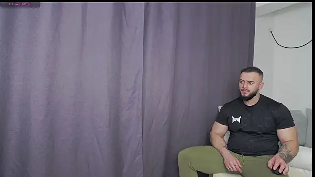 Snapshot of RickyMiami1 chatting on 02/20/26, 08:09 RickyMiami1 online show from 02/20/26, 08:09