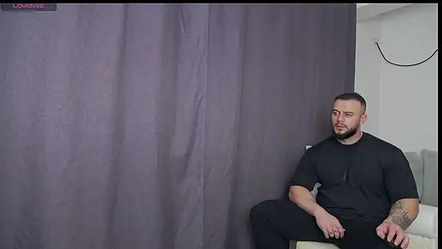 Snapshot of RickyMiami1 chatting on 02/24/26, 07:34 RickyMiami1 online show from 02/24/26, 07:34