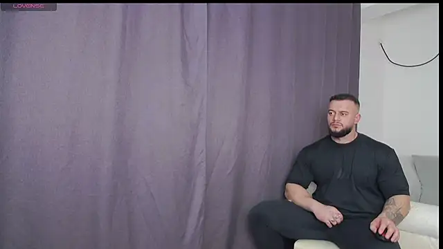 Snapshot of RickyMiami1 chatting on 03/12/26, 08:26 RickyMiami1 online show from 03/12/26, 08:26