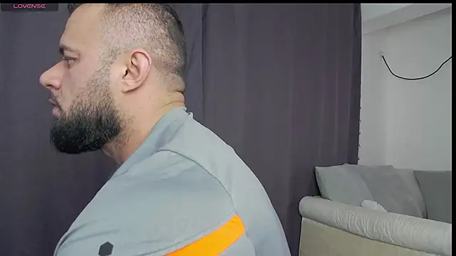 Snapshot of RickyMiami1 chatting on 04/08/26, 11:43 RickyMiami1 online show from 04/08/26, 11:43