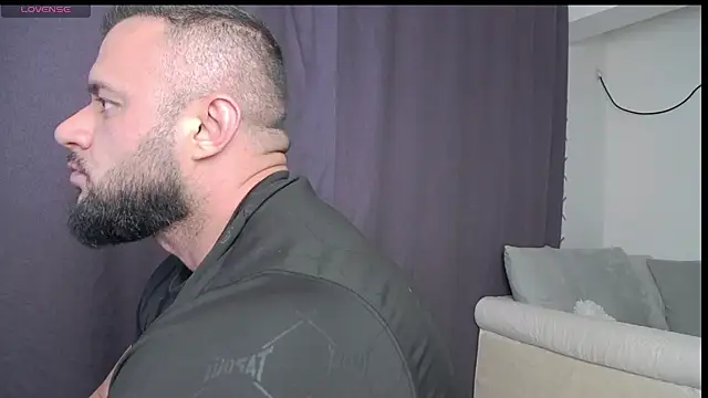 RickyMiami1 online show from 04/28/26, 06:24