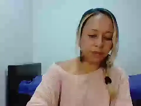 leah susman online show from 10/10/25, 02:21