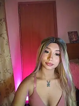 Snapshot of Ella_rr chatting on 03/12/26, 01:34 Ella rr online show from 03/12/26, 01:34