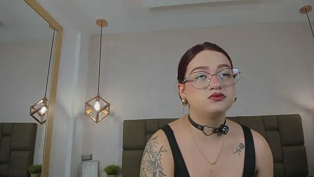 Snapshot of Julieth_Rojas chatting on 03/13/26, 03:57 Julieth Rojas online show from 03/13/26, 03:57