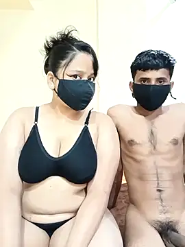 Beautiful couple 70 online show from 02/12/26, 06:03