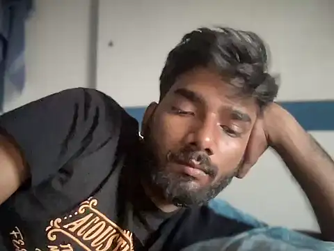 Snapshot of desi_indicoc chatting on 11/09/25, 01:37 desi indicoc online show from 11/09/25, 01:37