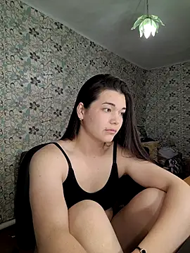 Snapshot of Albi_Glow chatting on 09/11/25, 05:35 Albi Glow online show from 09/11/25, 05:35