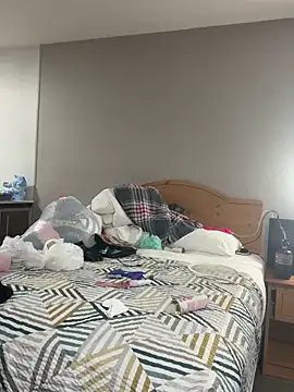 Snapshot of CinnaCakesss chatting on 10/13/25, 10:26 CinnaCakesss online show from 10/13/25, 10:26