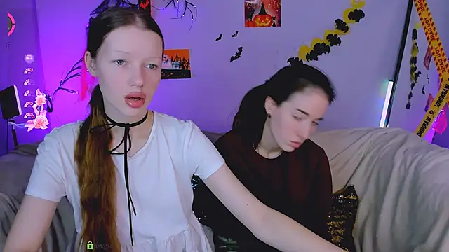 Snapshot of khloebeauty chatting on 10/29/25, 08:21 khloebeauty online show from 10/29/25, 08:21