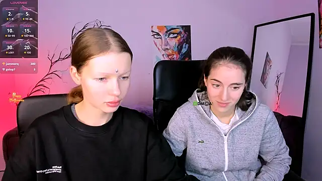 Snapshot of khloebeauty chatting on 11/08/25, 08:18 khloebeauty online show from 11/08/25, 08:18