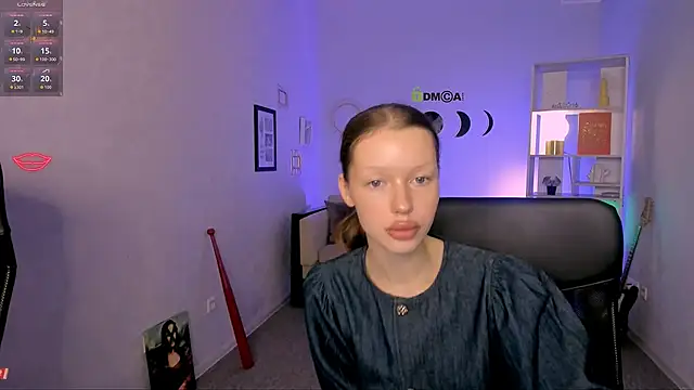 Snapshot of khloebeauty chatting on 11/22/25, 08:08 khloebeauty online show from 11/22/25, 08:08