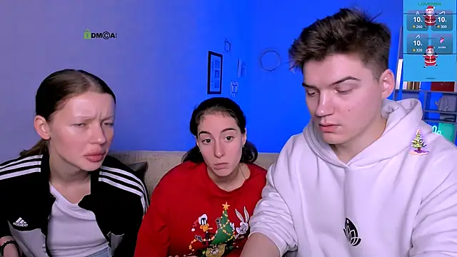 Snapshot of khloebeauty chatting on 12/02/25, 08:15 khloebeauty online show from 12/02/25, 08:15