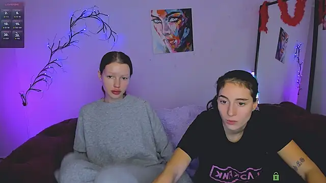 Snapshot of khloebeauty chatting on 12/05/25, 08:05 khloebeauty online show from 12/05/25, 08:05