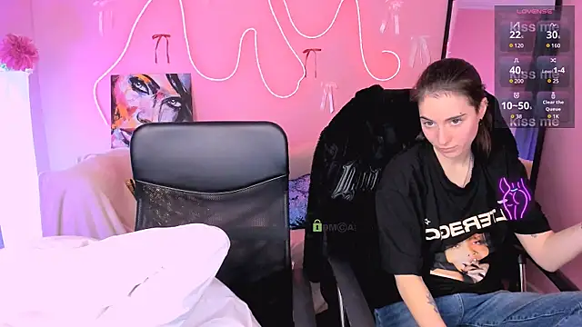 khloebeauty online show from 04/14/26, 07:09