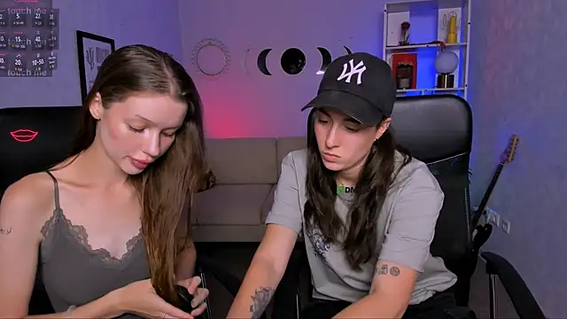 khloebeauty online show from 07/18/26, 07:17