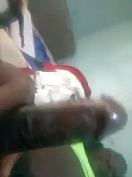 Snapshot of Mrhugeblack chatting on 09/24/25, 08:28 Mrhugeblack online show from 09/24/25, 08:28